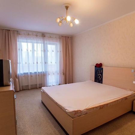 Flat Appartement Kamjanske Buitenkant foto